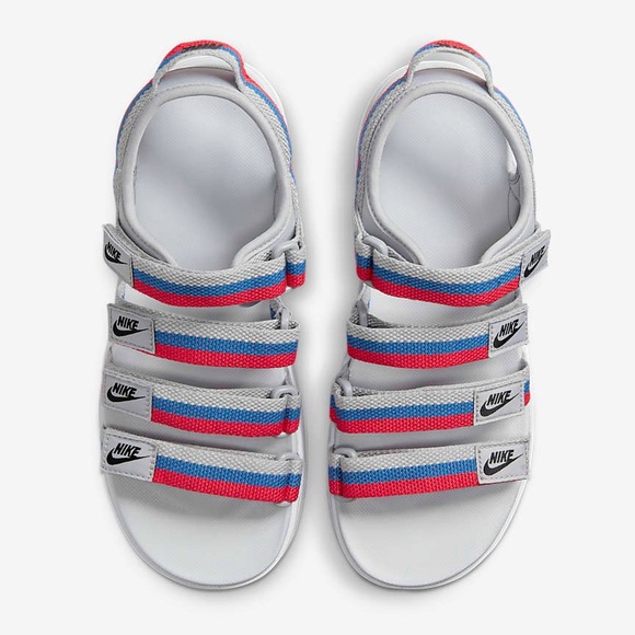 New In Box Womens Nike Icon Classic Lifted Slides Sandals Multiple Sizes - Picture 4 of 5